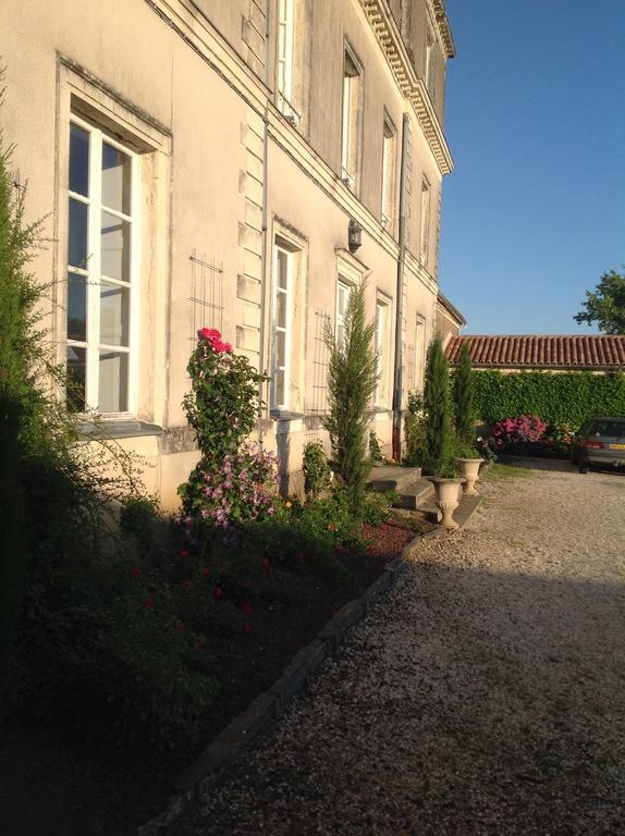 Chateau D'Yseron Vallet Exterior photo